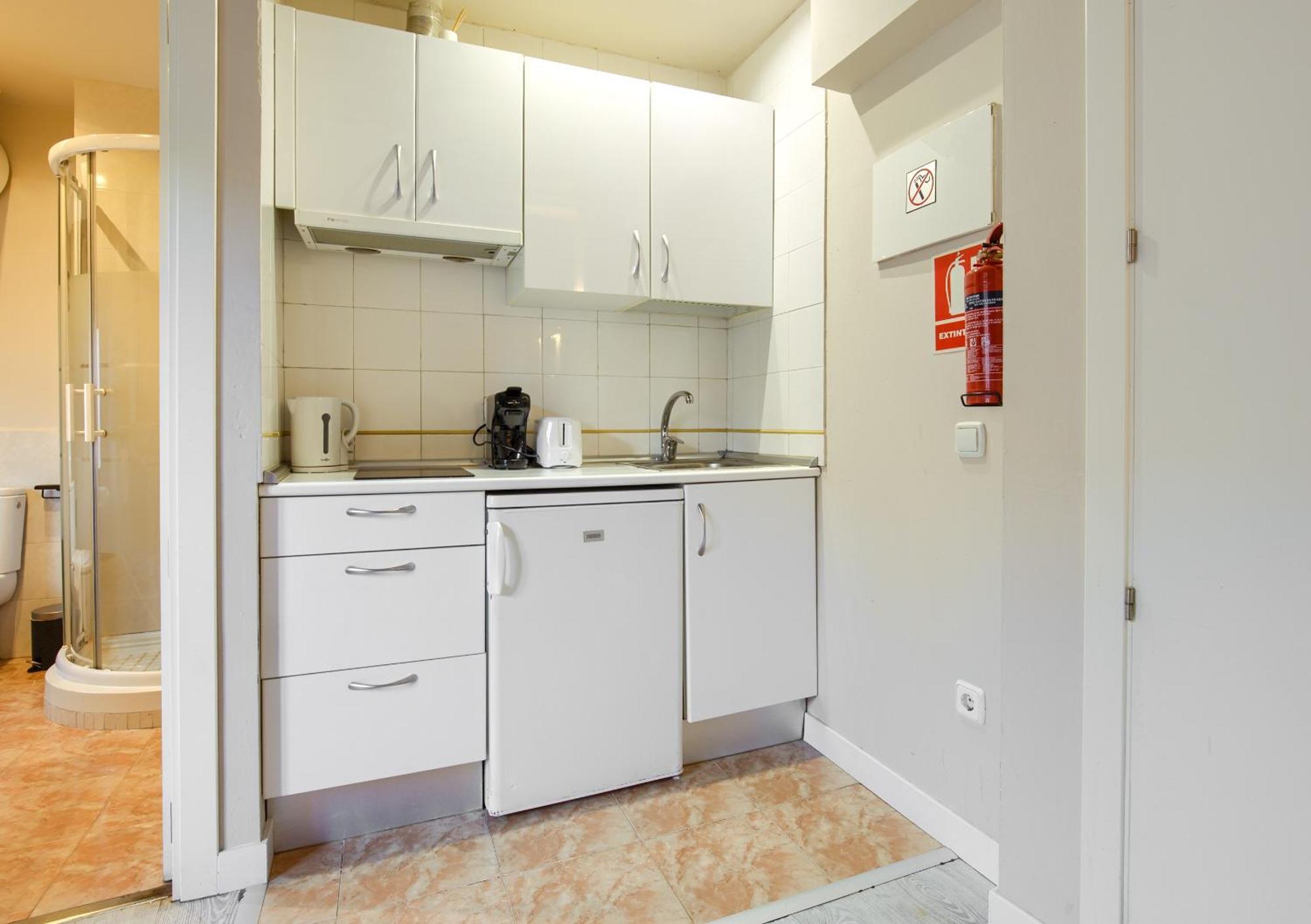 Apartamentos Ryc Αλκαλά ντε Ενάρες Εξωτερικό φωτογραφία