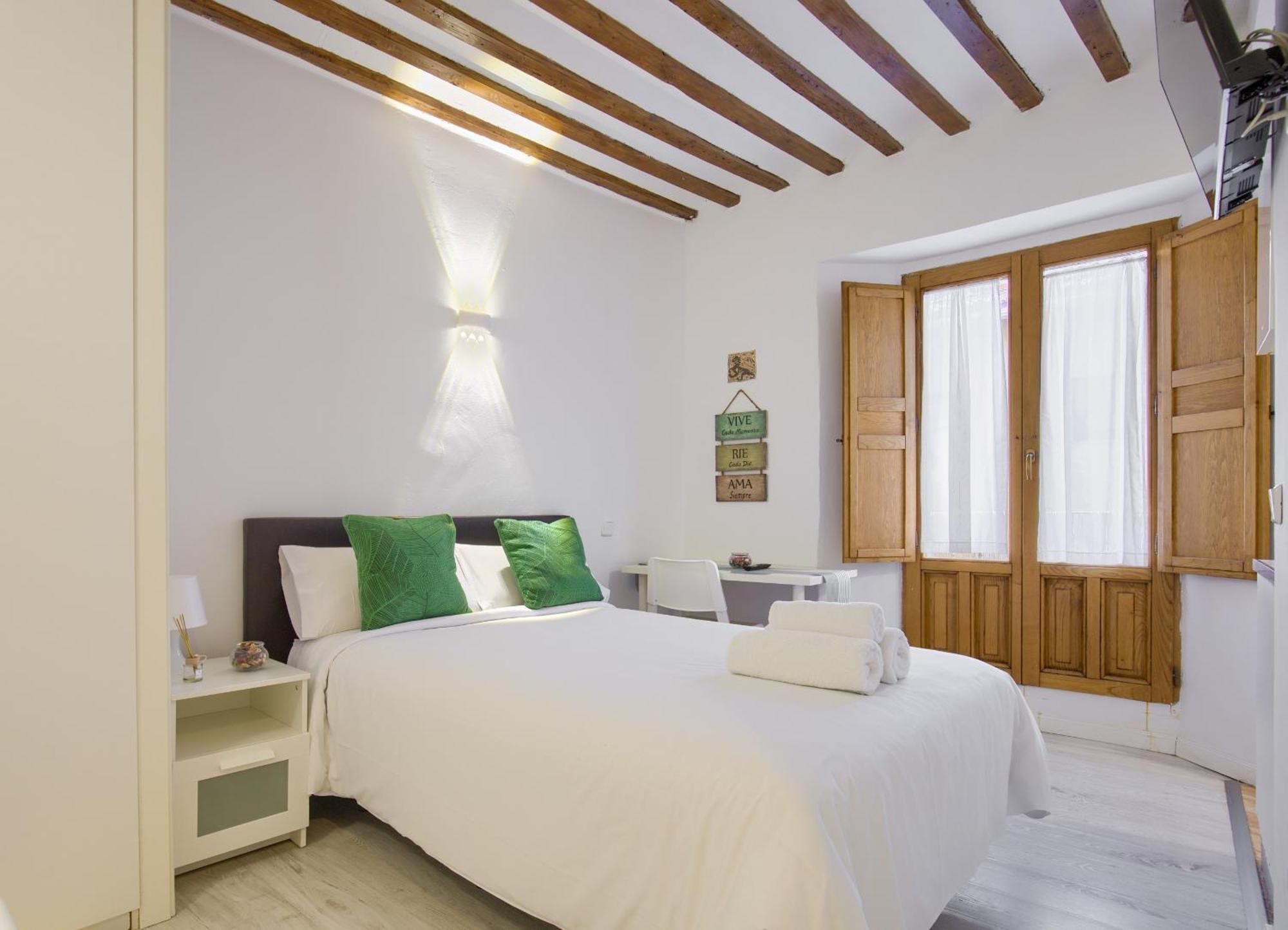 Apartamentos Ryc Αλκαλά ντε Ενάρες Εξωτερικό φωτογραφία
