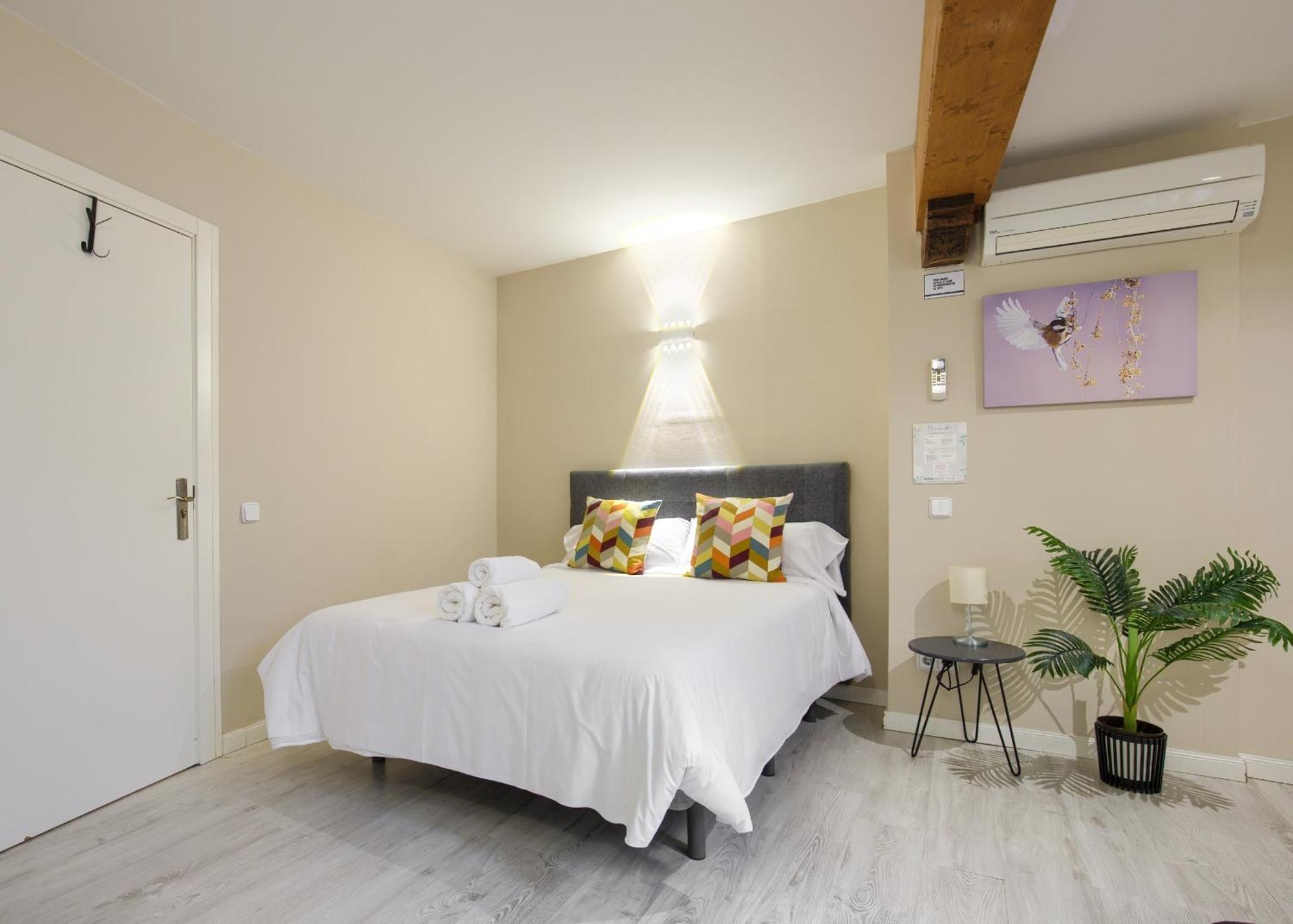 Apartamentos Ryc Αλκαλά ντε Ενάρες Εξωτερικό φωτογραφία